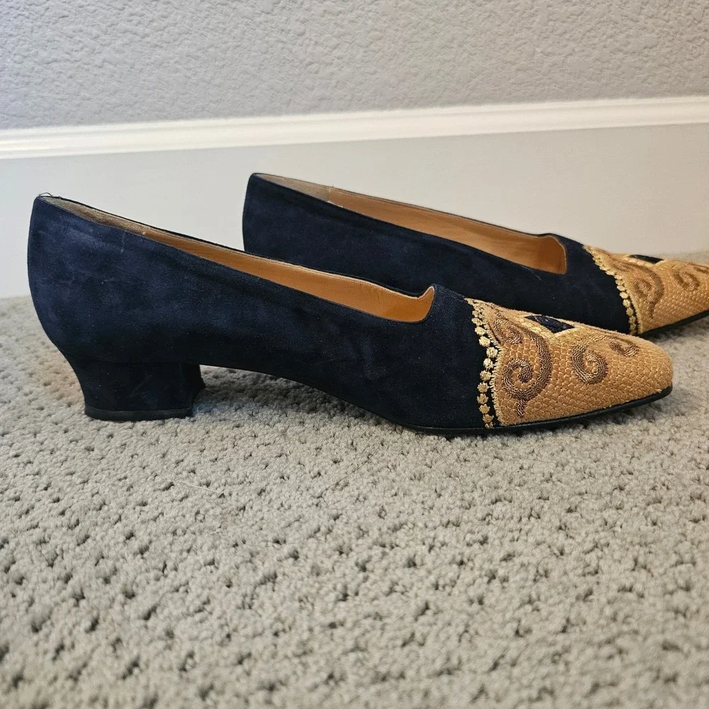 Carvela blue velvet womens loafers gold embroidered‎ toe italy classy old money